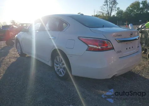 2014 Nissan Altima 2.5 S z USA, uszkodzony, nr VIN 1N4AL3AP3EN248624